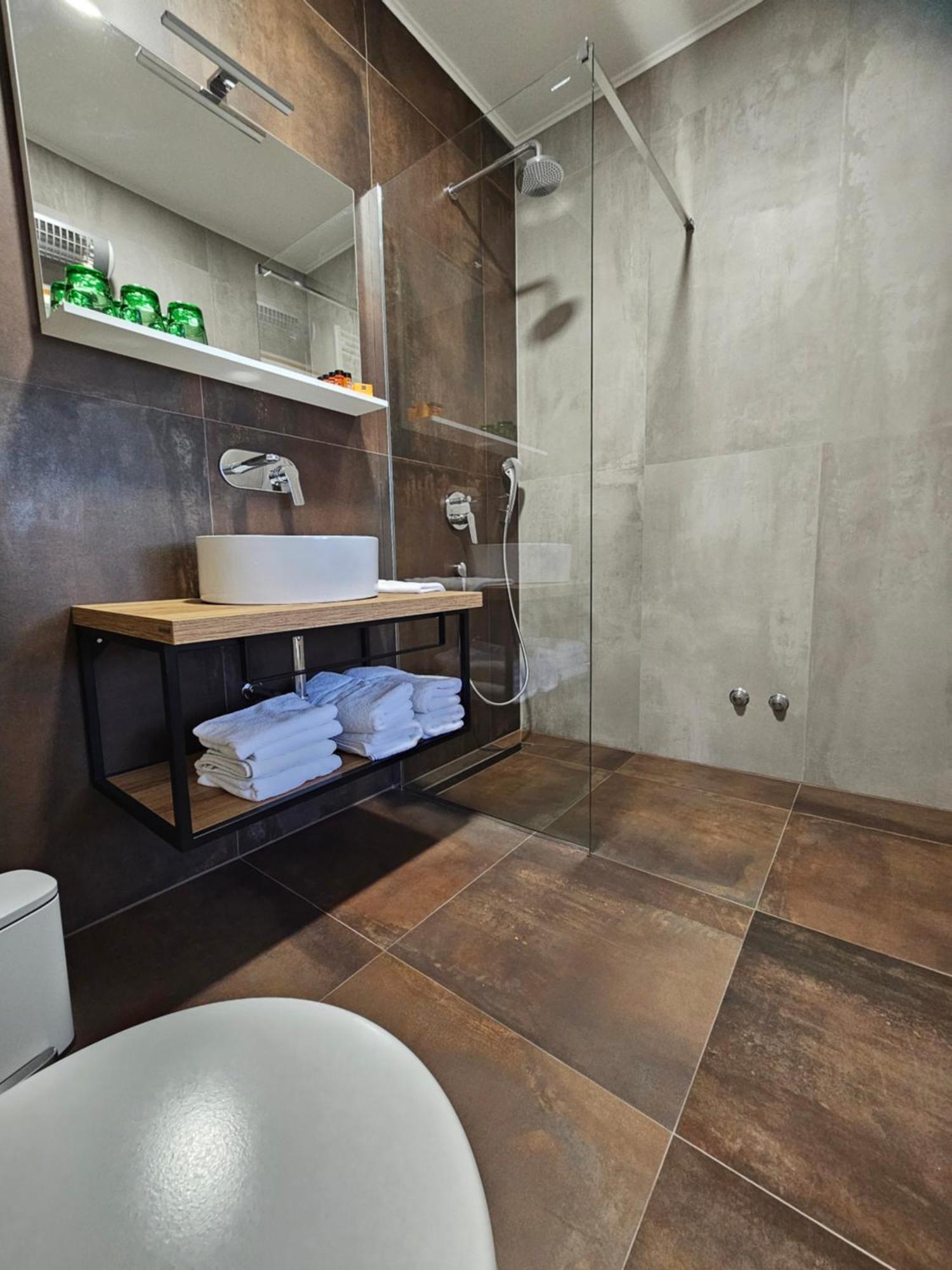 Donji Zvecaj ベッド&ブレックファースト レストラン Dp Bed & Breakfast エクステリア 写真